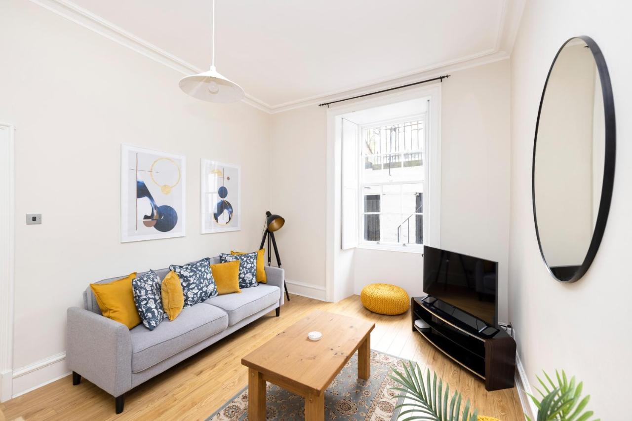 Joivy Chic Apartment Near Stockbridge Market EDI Exterior photo