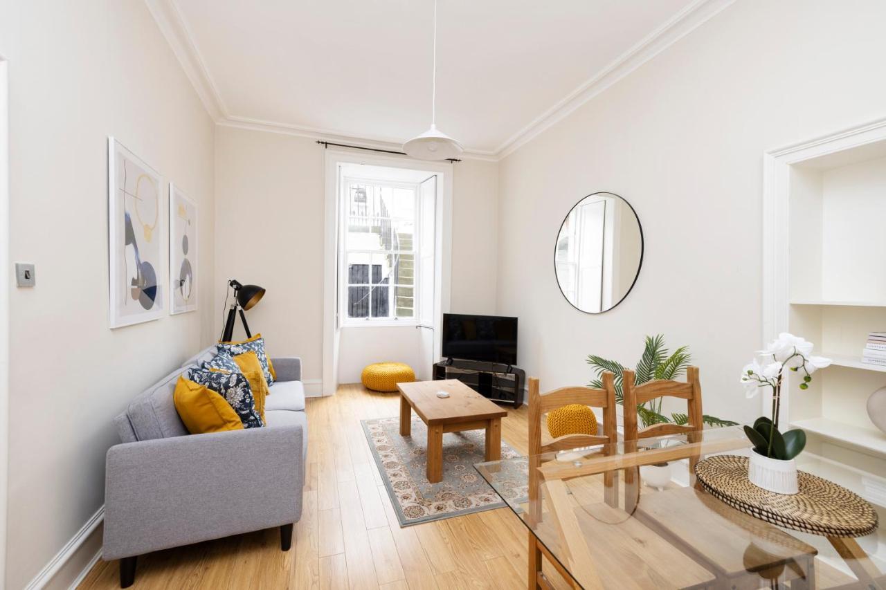 Joivy Chic Apartment Near Stockbridge Market EDI Exterior photo