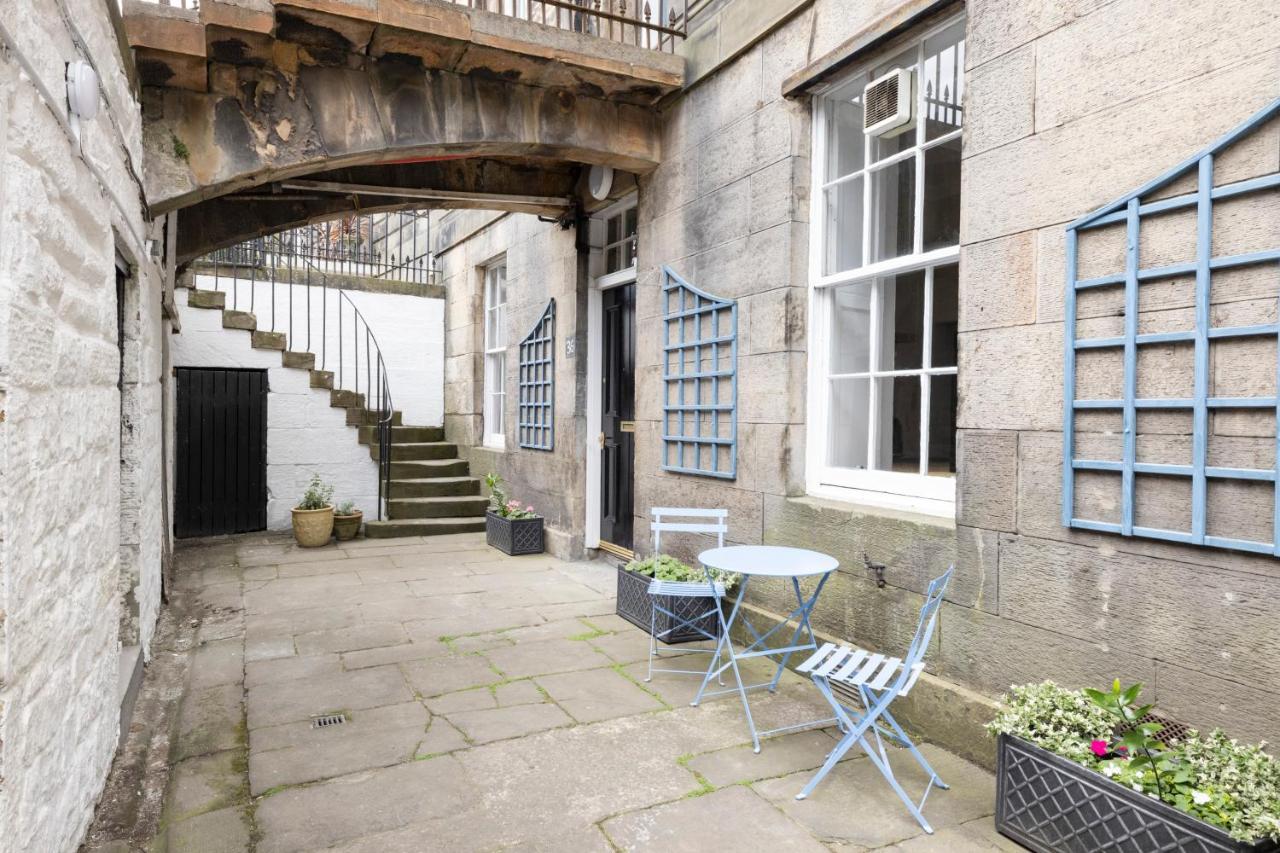 Joivy Chic Apartment Near Stockbridge Market EDI Exterior photo